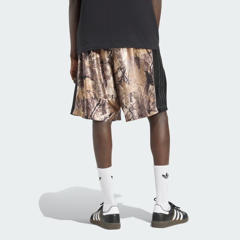 Adidas Originals Camo Short Men 2