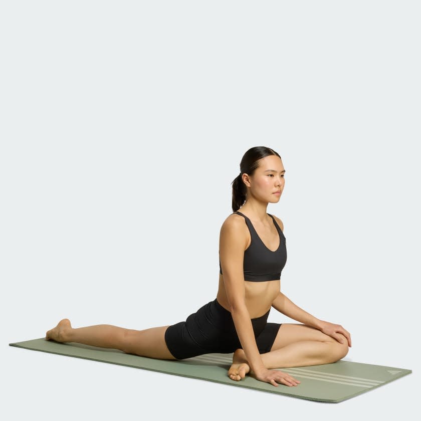 Adidas All Me Essentials 7-Inch Short Leggings Women 3