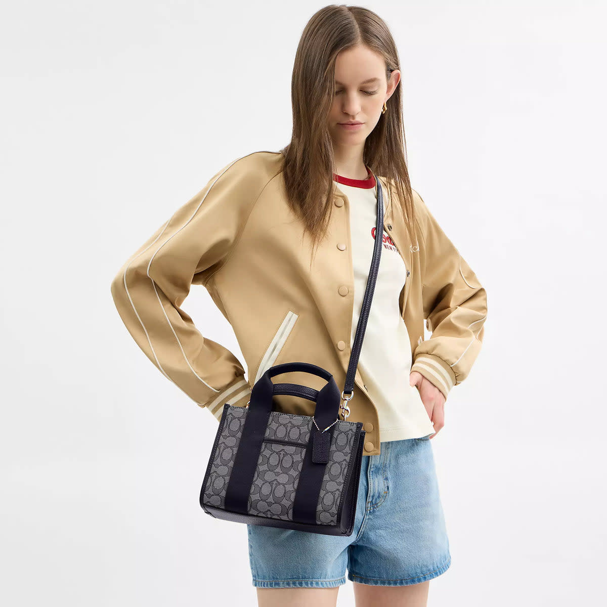 Smith Tote Bag 24 In Signature Jacquard 4