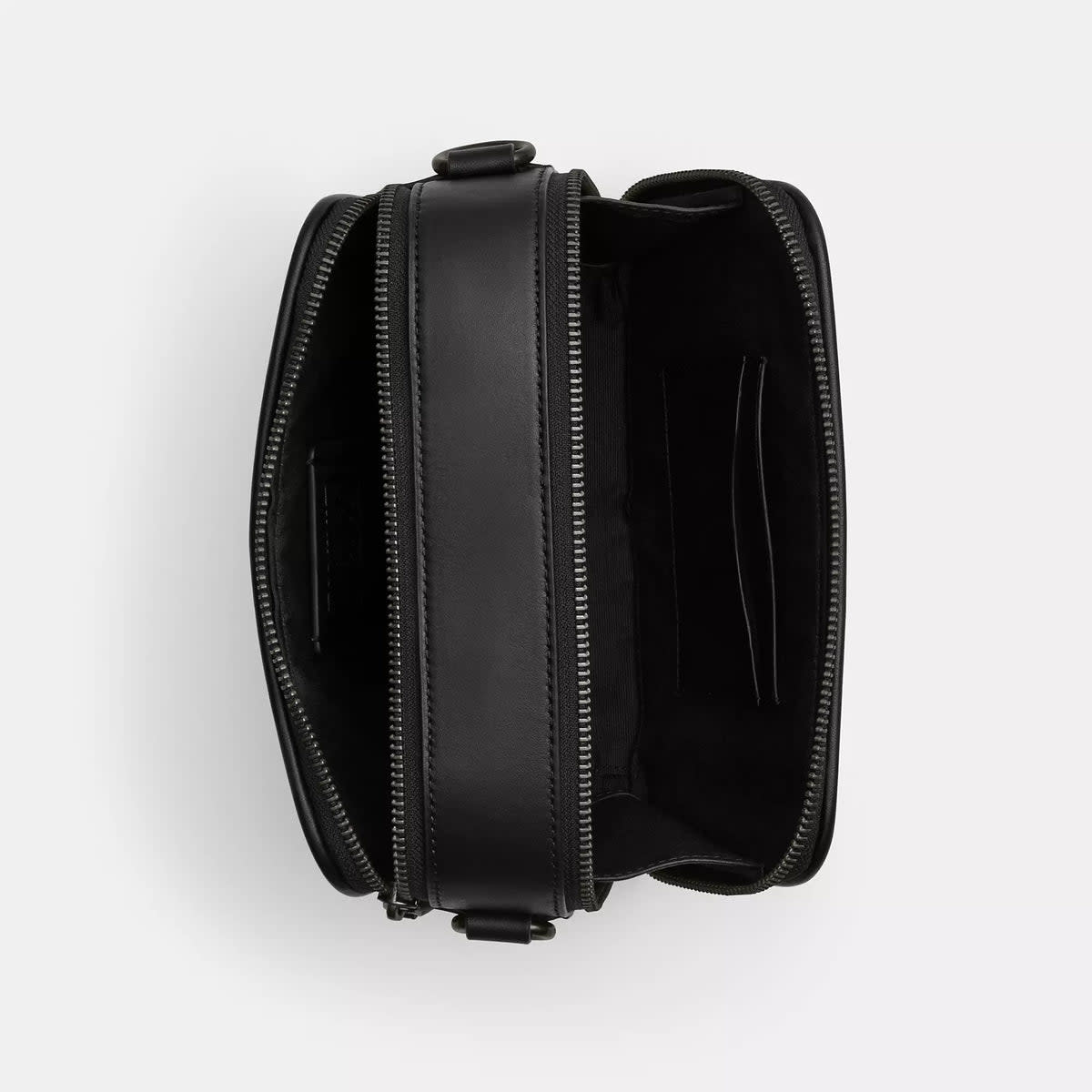 Wyatt Crossbody Bag In Signature Canvas 3