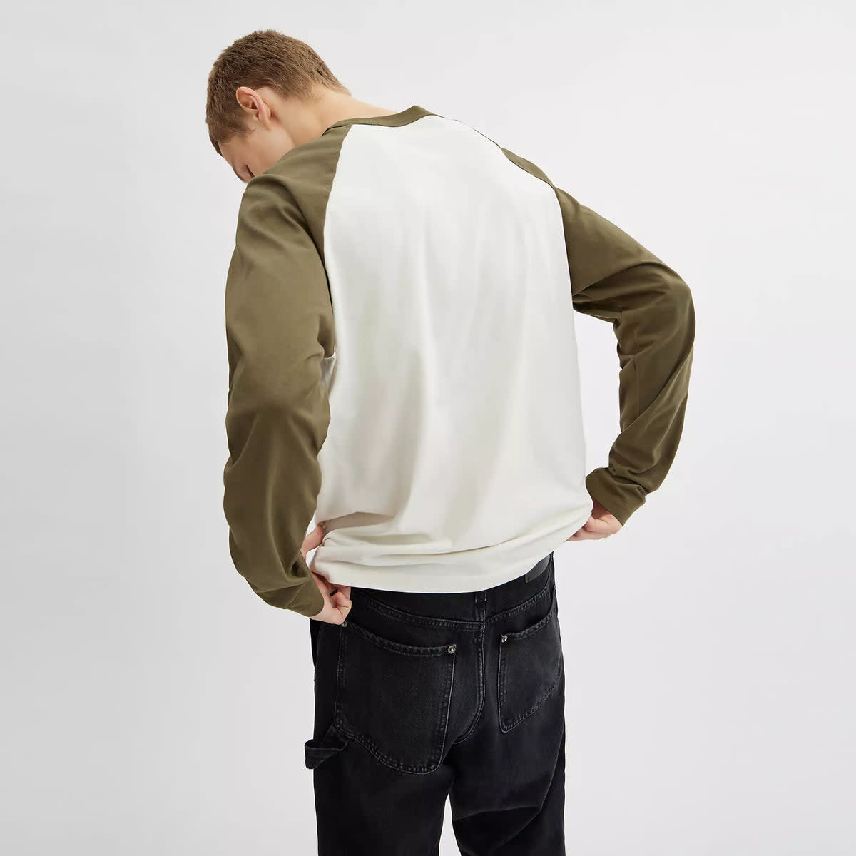 Wild Raglan Crewneck Long Sleeve T Shirt In Organic Cotton 4