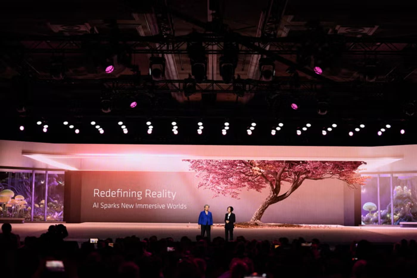 AMD TẠI CES 2026: KHI AI BIẾN KEYNOTE THÀNH MỘT KHÔNG GIAN KỂ CHUYỆN