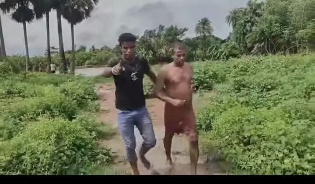 বারুইপুরে বালিকা ধর্ষণ ও খুন অতন্ত্য নিন্দনিয় কিন্তু তা বলে এটাকে কেন্দ্র করে রাজনীতি বা সাম্প্রদায়িকতা করবেন না।