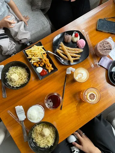 Menu Auri Coffee Rajapolah