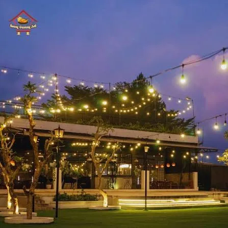 Saung Gunung Jati - Oleh-oleh di Cibeureum, Tasikmalaya