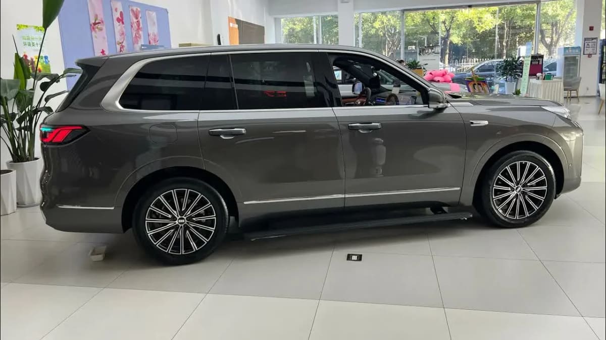 2026 Geely Galaxy M9: 6-Seat PHEV With Up to 858 hp, From About $25,900