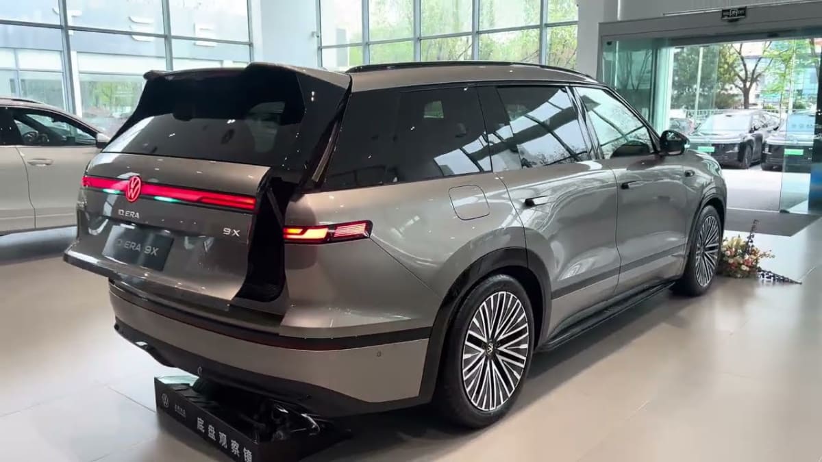 ERA 9X REV: Six Seats & 1,611 km Range