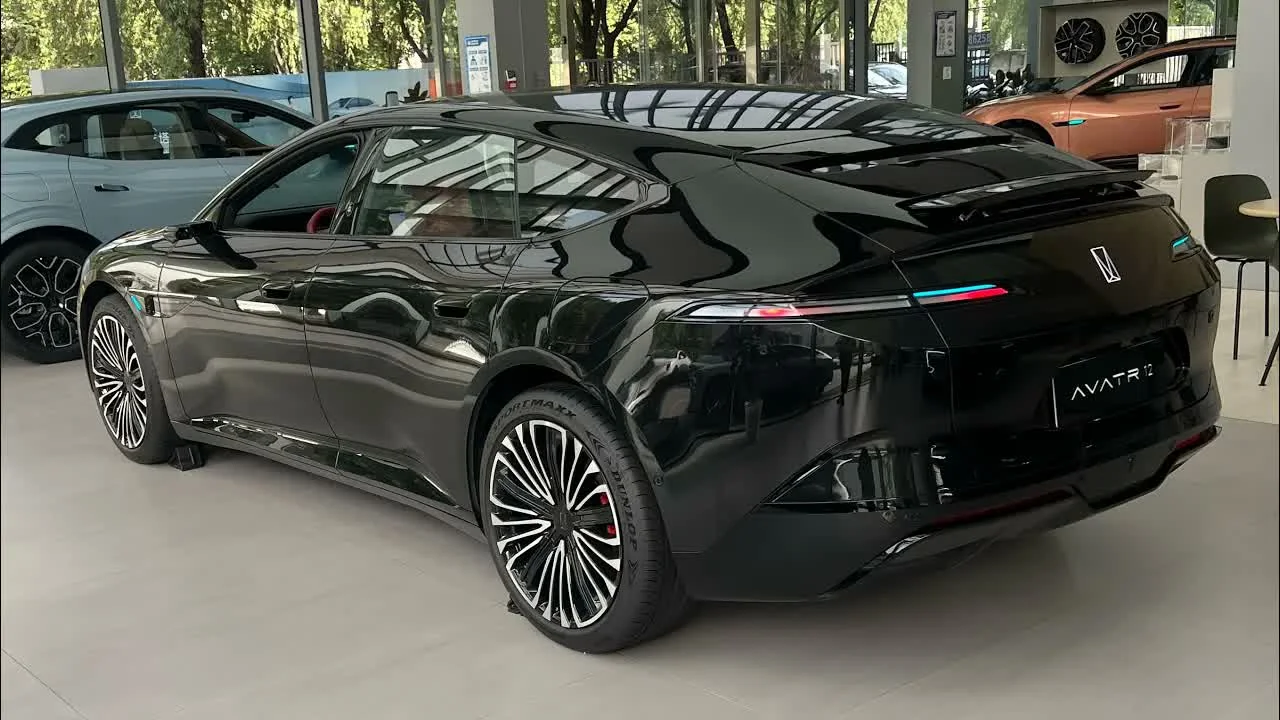 2026 AVATR 12 REV: Price Drops to $37,000, Now 1,270 km Range