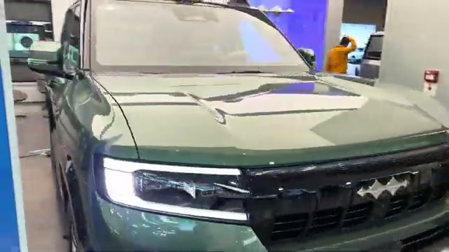 2026 BYD Leopard 8: 738 HP Off-Road PHEV With 1,200 km Range From $53,500