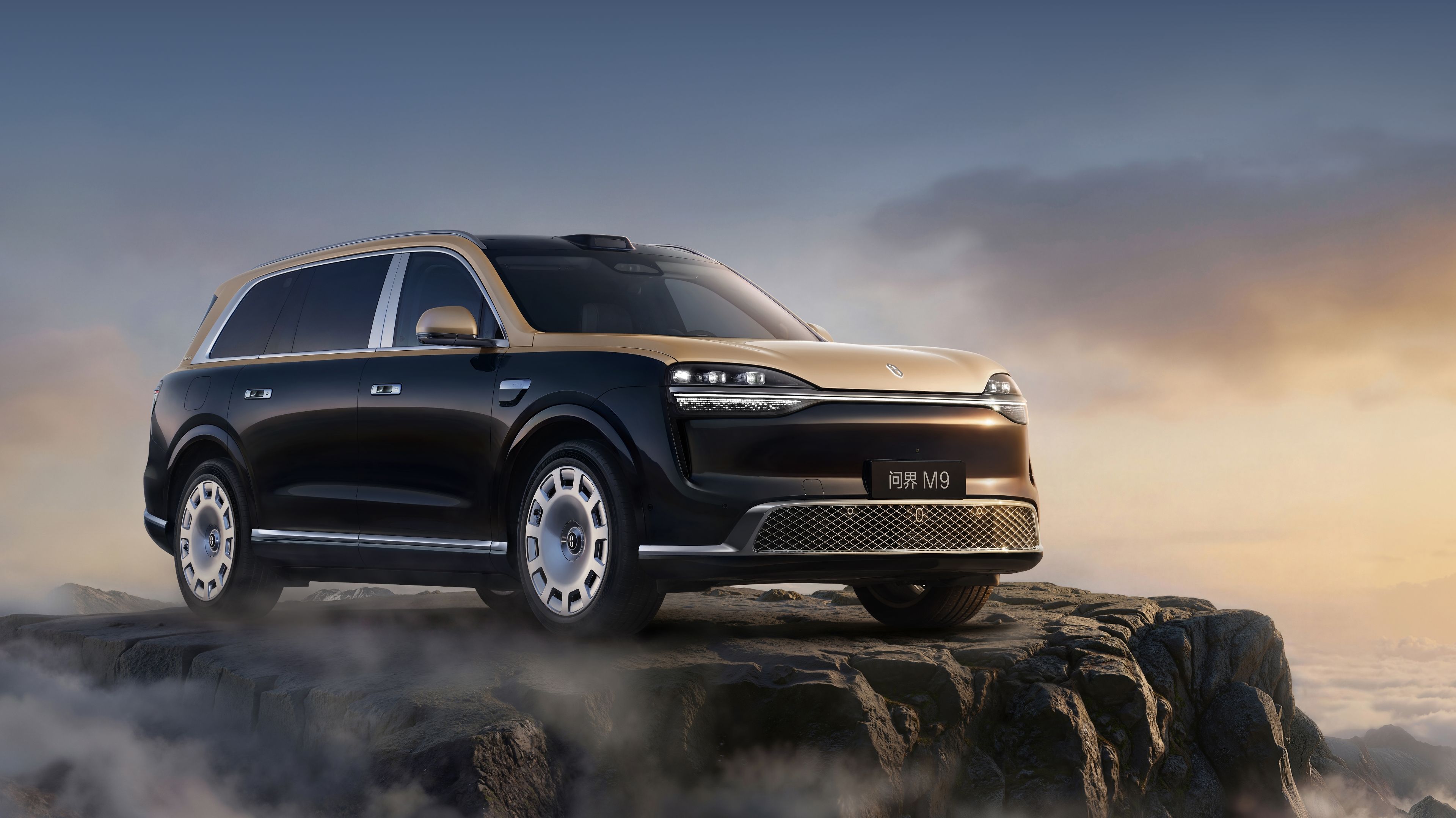 2026 AITO M9 Ultimate: 800V Active Suspension, 890 hp, From CNY 649,800
