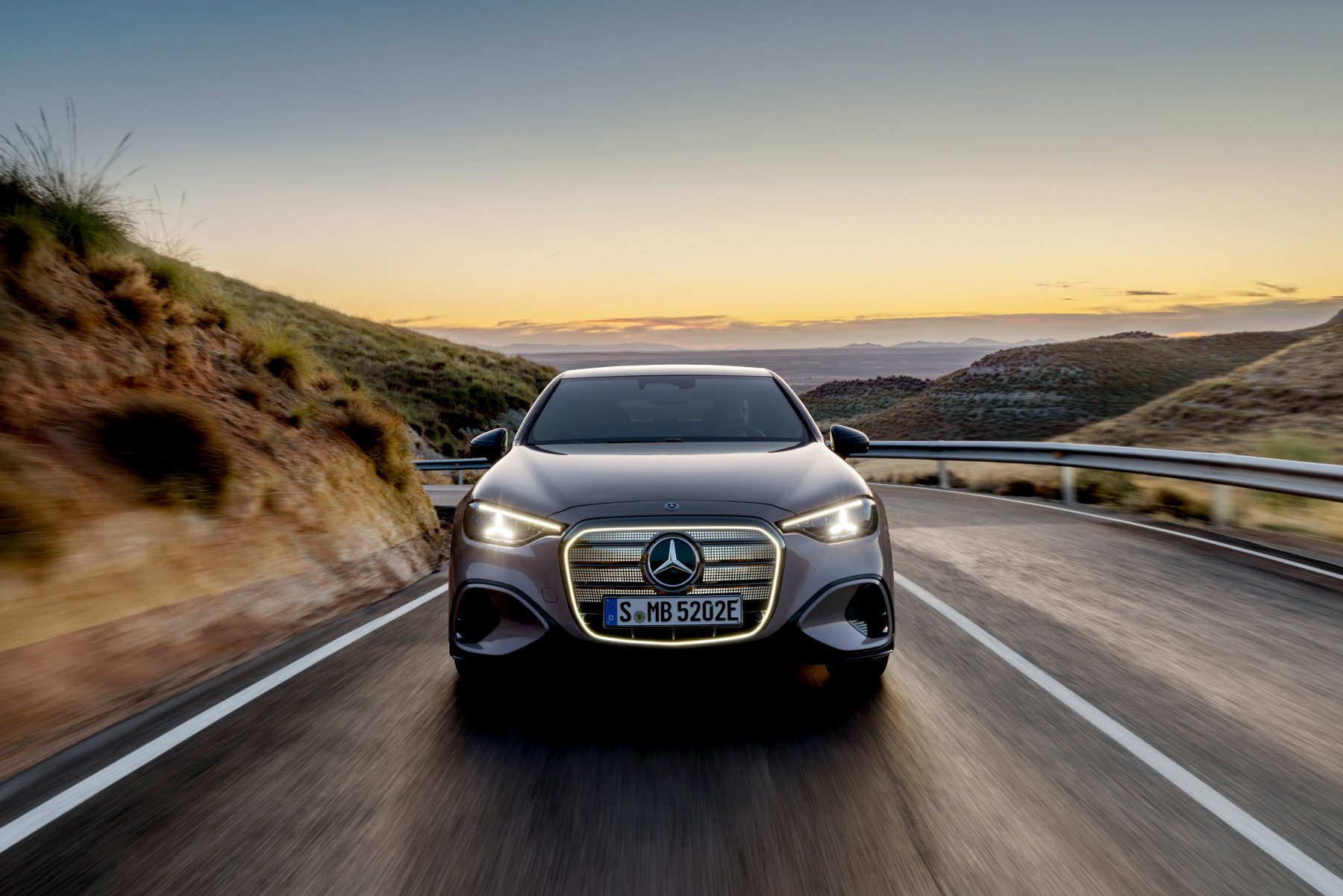 2026 Mercedes-Benz Electric C-Class: Up to 762 km WLTP, 330 kW Charging