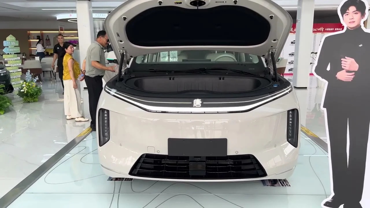BYD Great Tang: A 950 km, 7-Seat Electric Flagship With 9-Minute Charging From ~$35,500