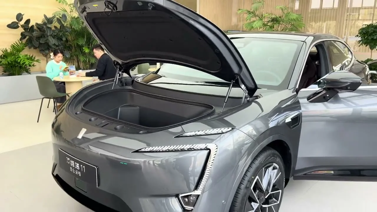 2026 Avatr 11 REV Refresh: 1,065 km Combined Range Coupe-SUV With Huawei ADS 3.0 From $36,800