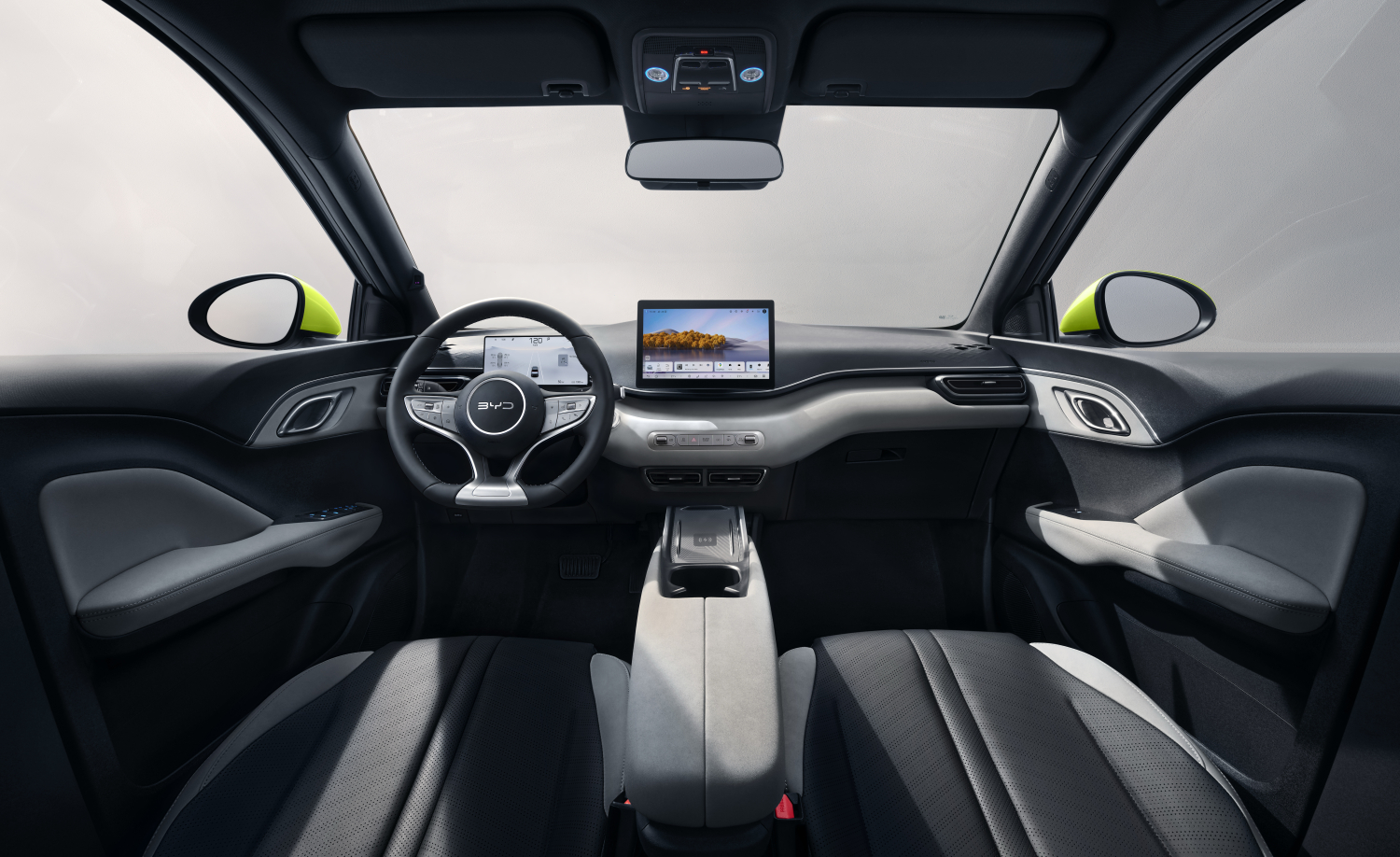 2026 BYD Dolphin Surf: Five Seats, 322 km WLTP, EUR 24,490 in Spain