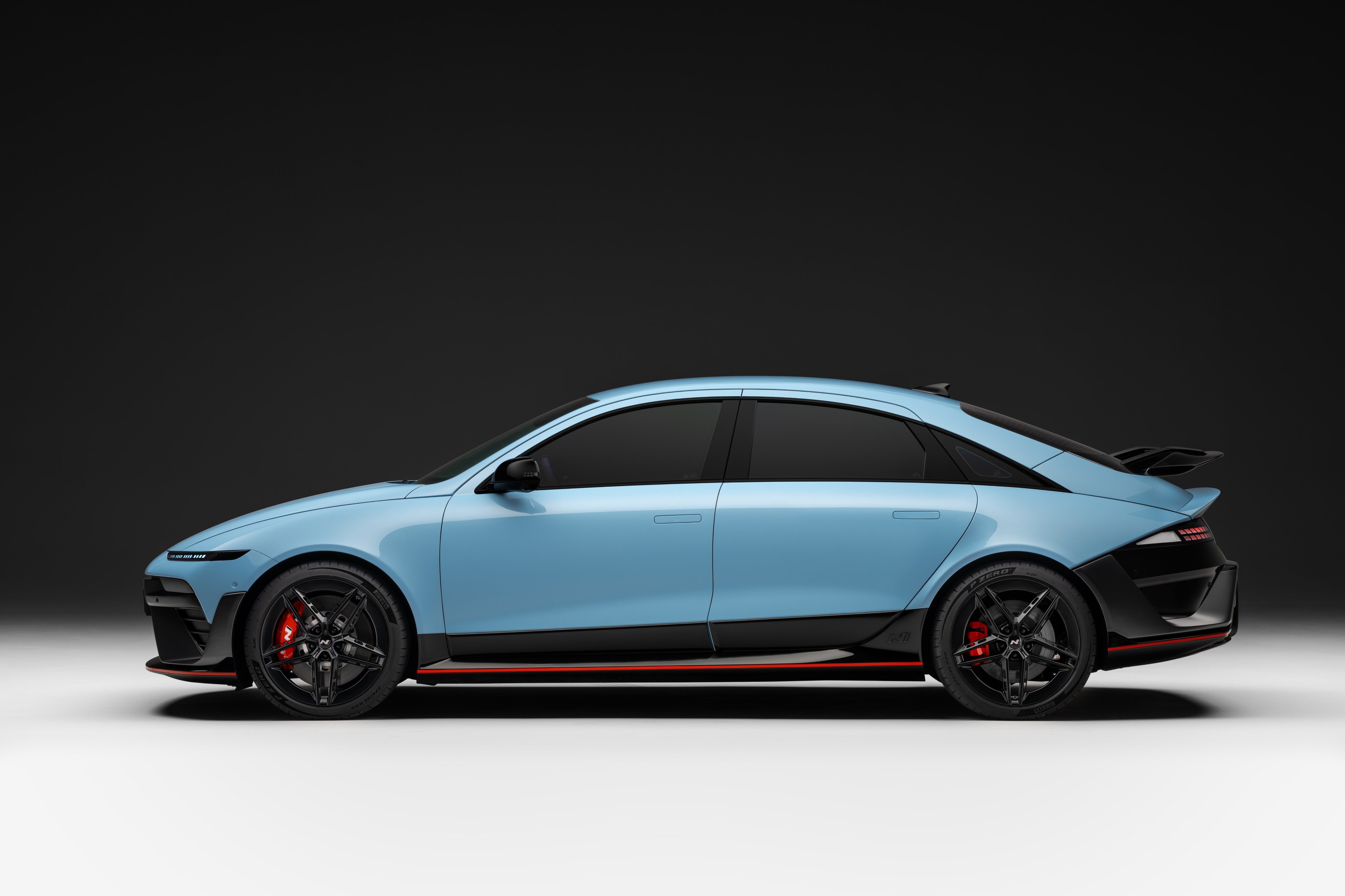 2026 Hyundai Ioniq 6 N: Up to 641 hp, 487 km WLTP, 18-Min Fast Charging