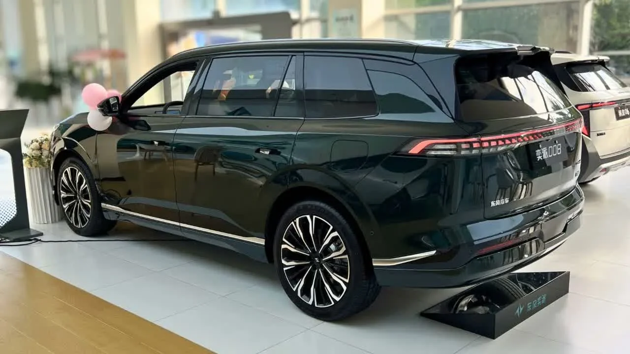 2026 Dongfeng e008: A 6-Seat, 5-Metre EREV SUV With 1,220 km Range From ~$24,000