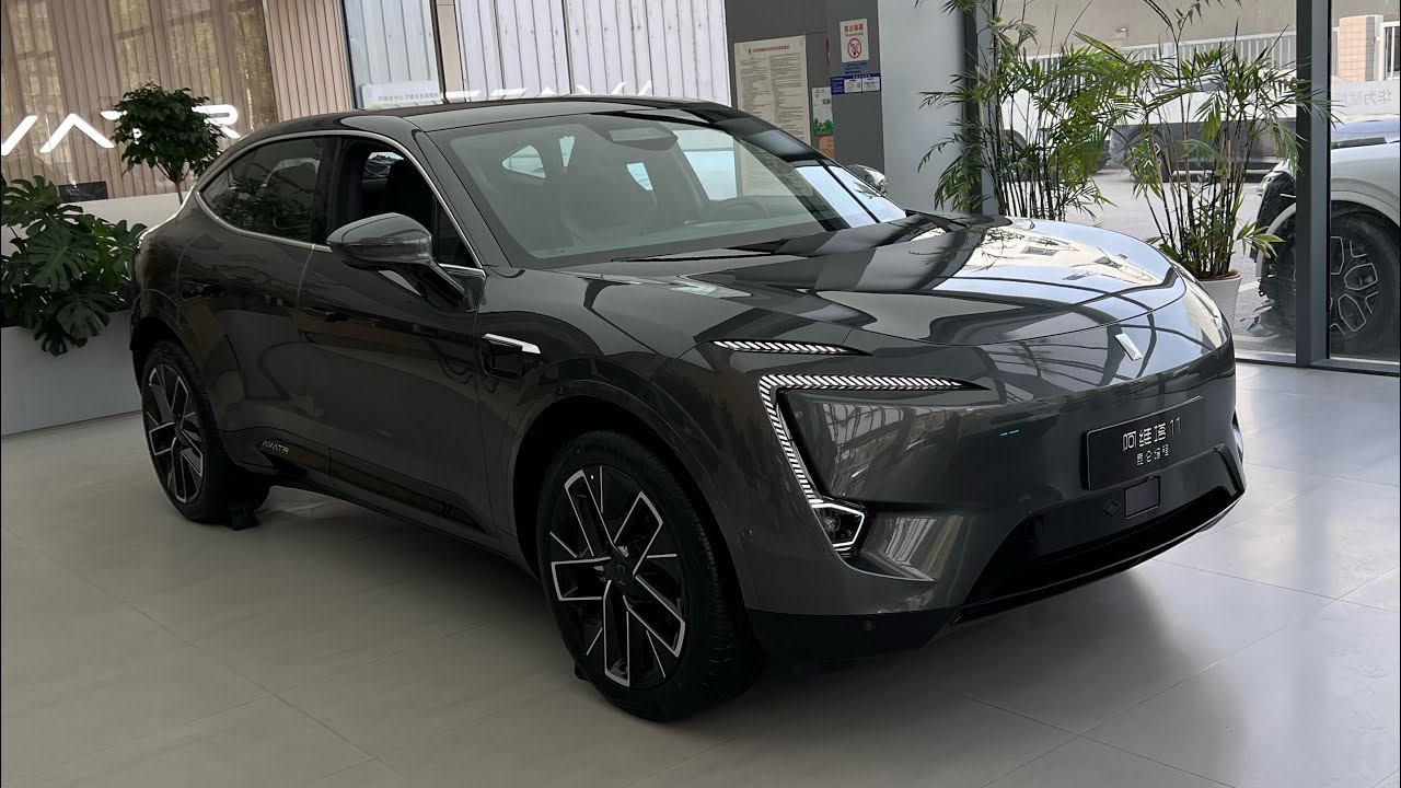 2026 Avatr 11 REV: Electric SUV with 1,065 km Range for $37,400