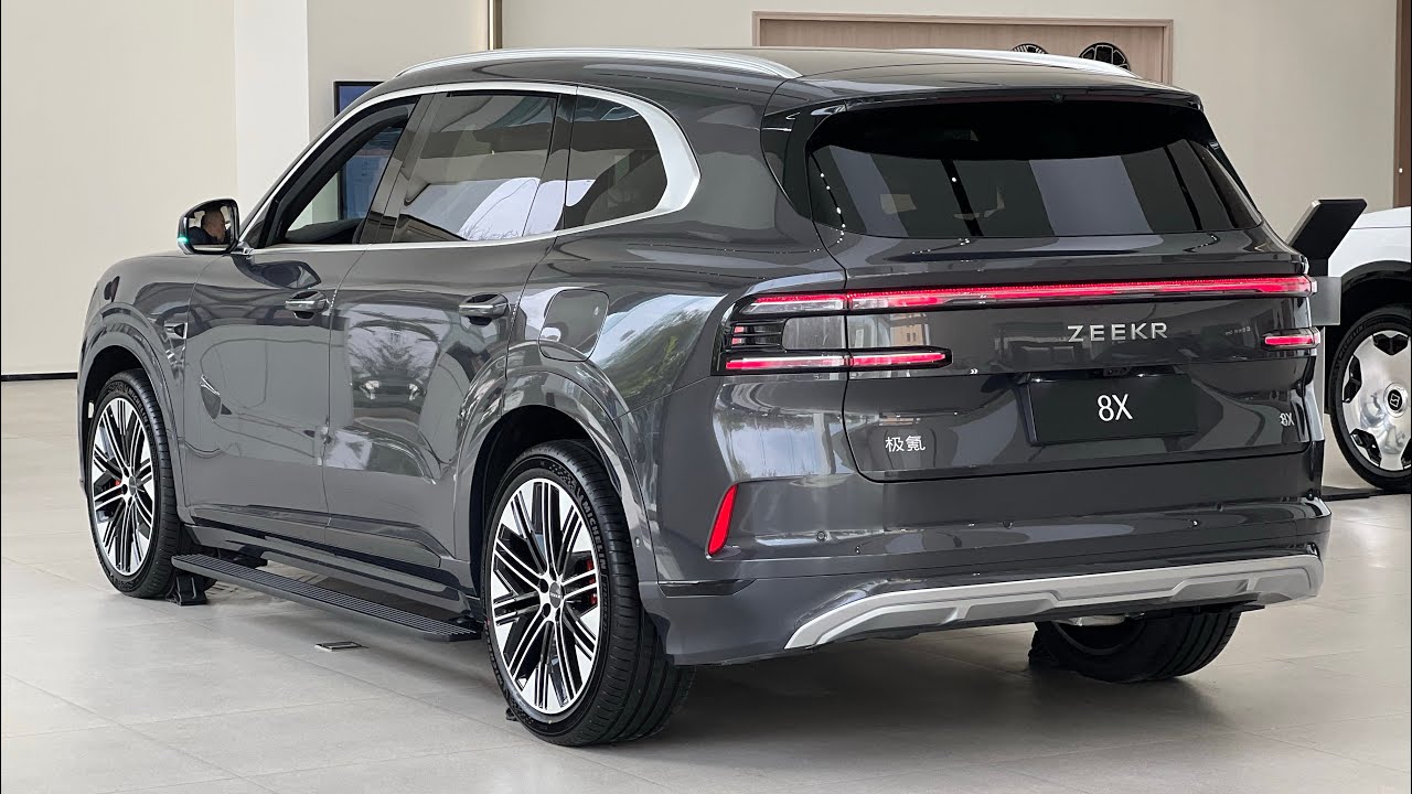 2026 ZEEKR 8X Super Hybrid: The 1,381 HP Luxury SUV with a 1,416 km Range