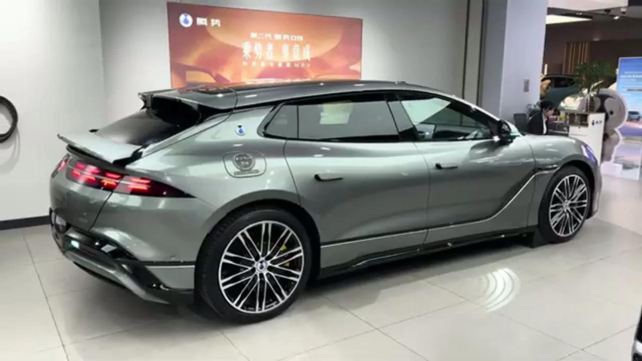 2026 BYD Denza Z9 GT EV Refresh: 1,036 km Range Shooting Brake With 900V Charging From $39,700
