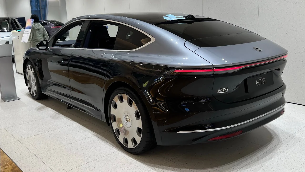 First Drive: 2026 NIO ET9 - Luxury Electric Sedan with Long-Range Capability