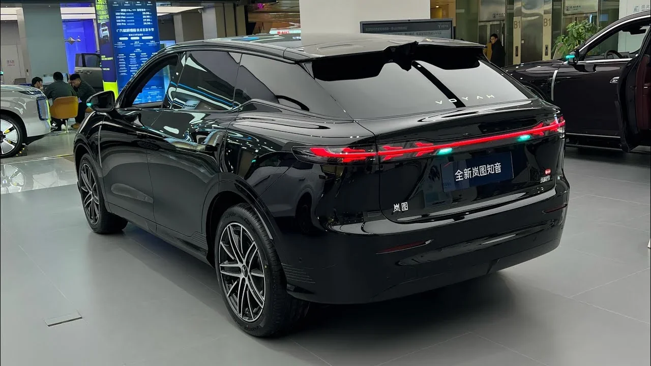 2026 DongFeng VOYAH Zhiyin Knowledge EV Review