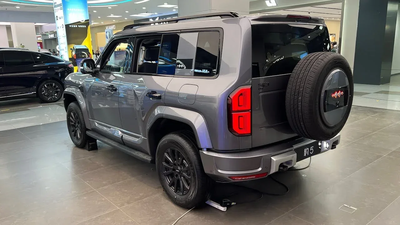 2026 BYD Leopard 5 PHEV Review