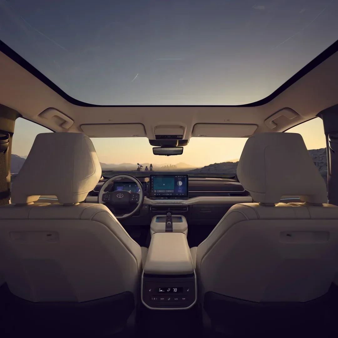 2027 Toyota Highlander BEV: Electrifying the Family SUV Segment - View 3