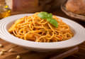 Spaghetti mit Tomaten-Cashew-Pesto