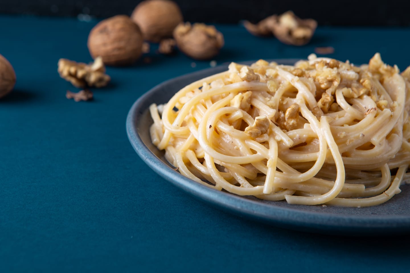 Spaghetti mit Walnuss-Soße