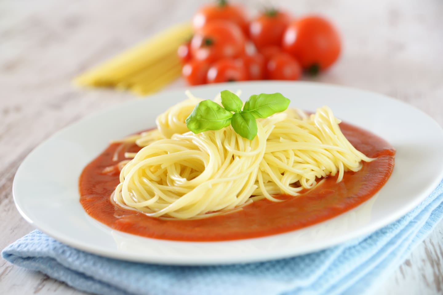 Spaghetti mit Tomatensoße