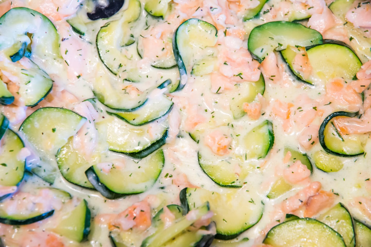 Rezept: Lachs mit Zucchini | HausMed Rezept: Lachs mit Zucchini | HausMed