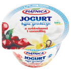 Jogurt grecki 0% z wiśniami - Piątnica wprodukowano z mleka i żywych kultur bakterii.