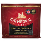 Ser Cheddar Extra Mature - Cathedral City. Dojrzewający 14 miesięcy wyrazisty, aromatyczny ser.