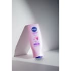 Mleczna odżywka wyzwalająca blask Natural Shine Hairmilk NIVEA 200ml