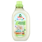 Skoncentrowany Płyn do płukania dziecięcych tkanin 45 prań Baby 900ml FROSCH BABY 900ml
