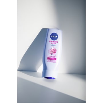 NIVEA Diamond Gloss Odżywka pielęgnująca do włosów