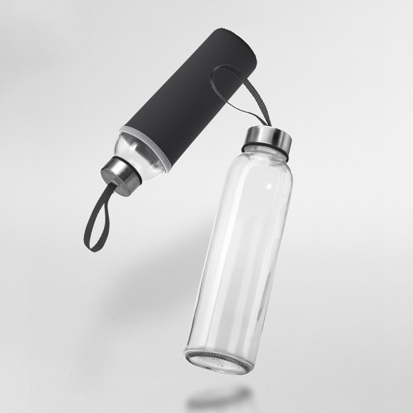 Glazen waterfles met speciaal etui