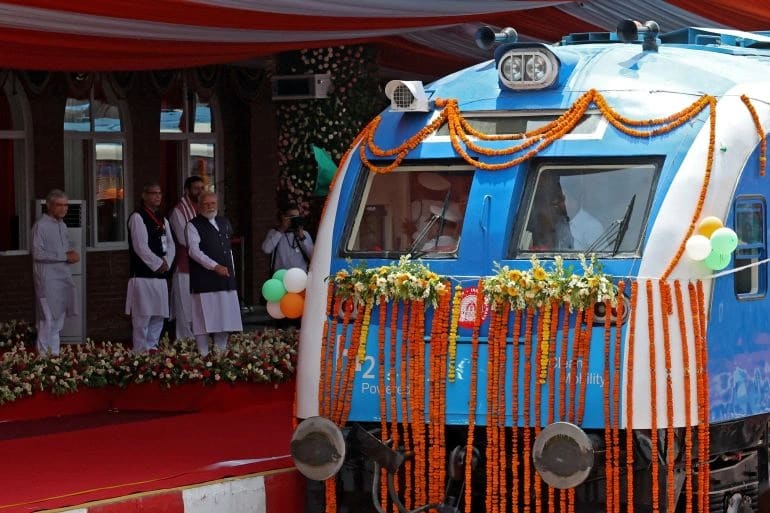 India First Hydrogen Train: 'NaMo Green Rail' की शुरुआत, हाइड्रोजन ट्रेन चलाने वाले देशों में शामिल हुआ भारत