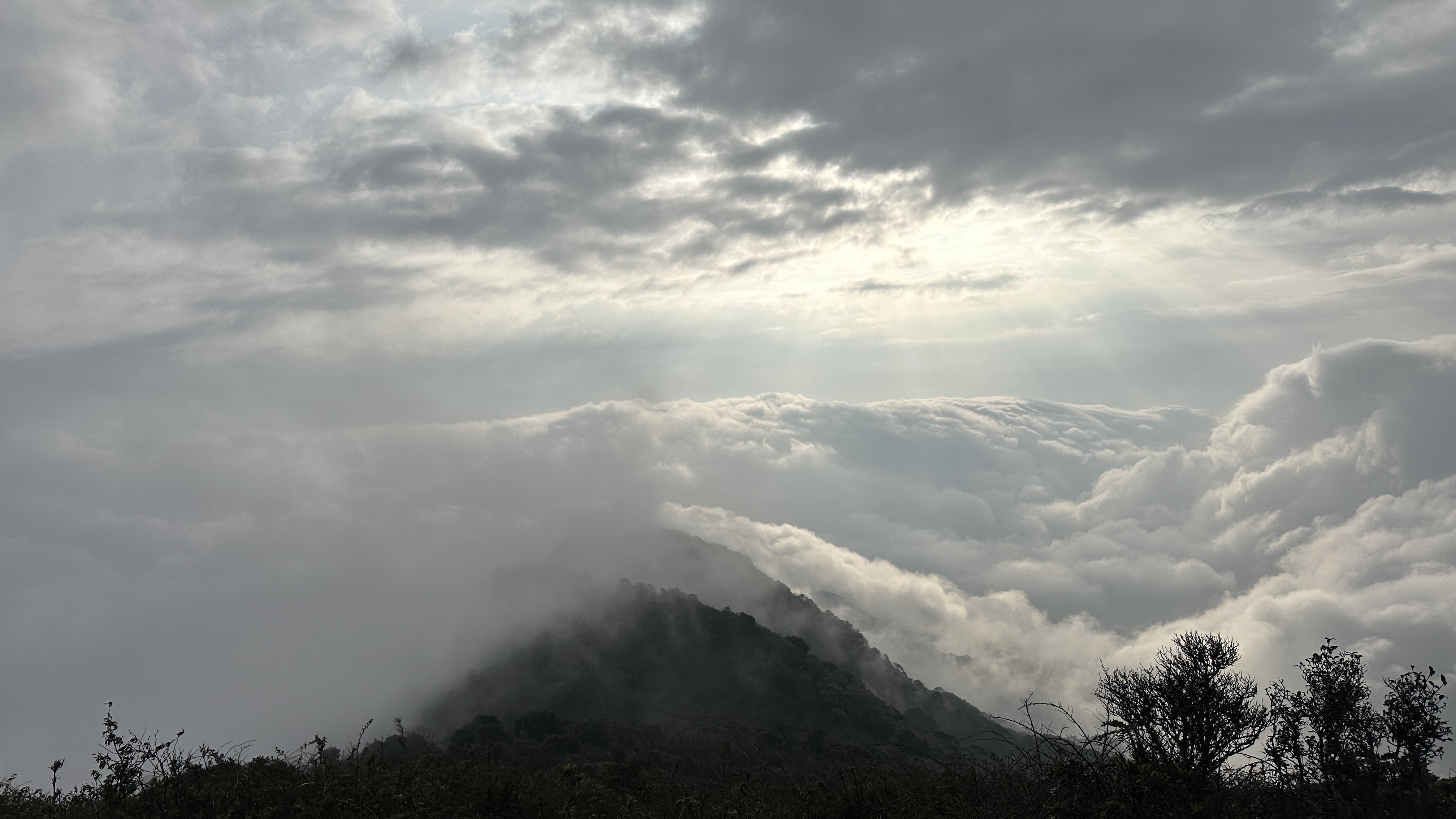 Đỉnh Lùng Cúng hùng vĩ - Nguyễn Đức Hải