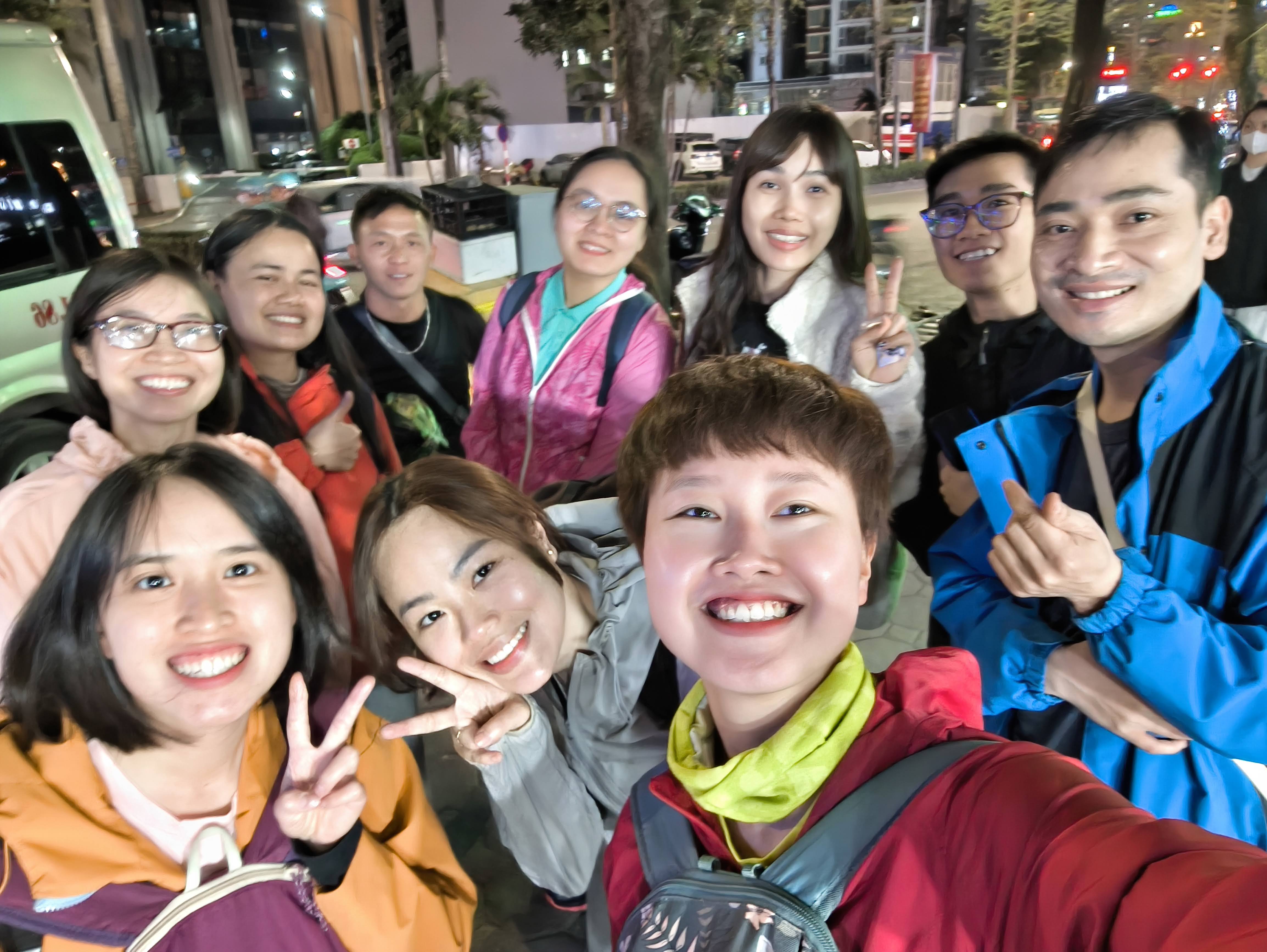 Đồng đội trên hành trình Lùng Cúng