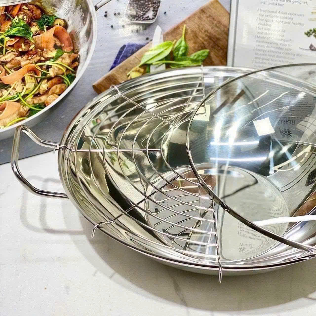 Chảo WMF Party Wok Set Taiwan 36 cm - góc nhìn 2