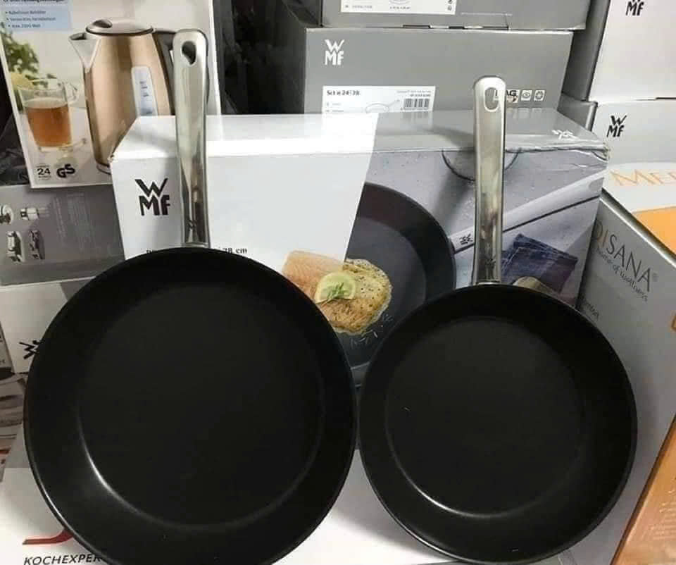 Bộ chảo WMF Edelstahlpfannen-Set 24cm và 28cm - góc nhìn 2