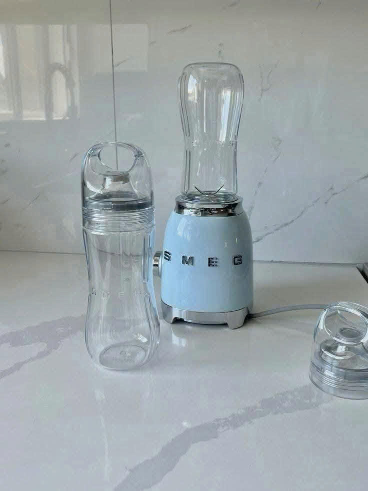 Máy xay sinh tố mini Smeg PBF01