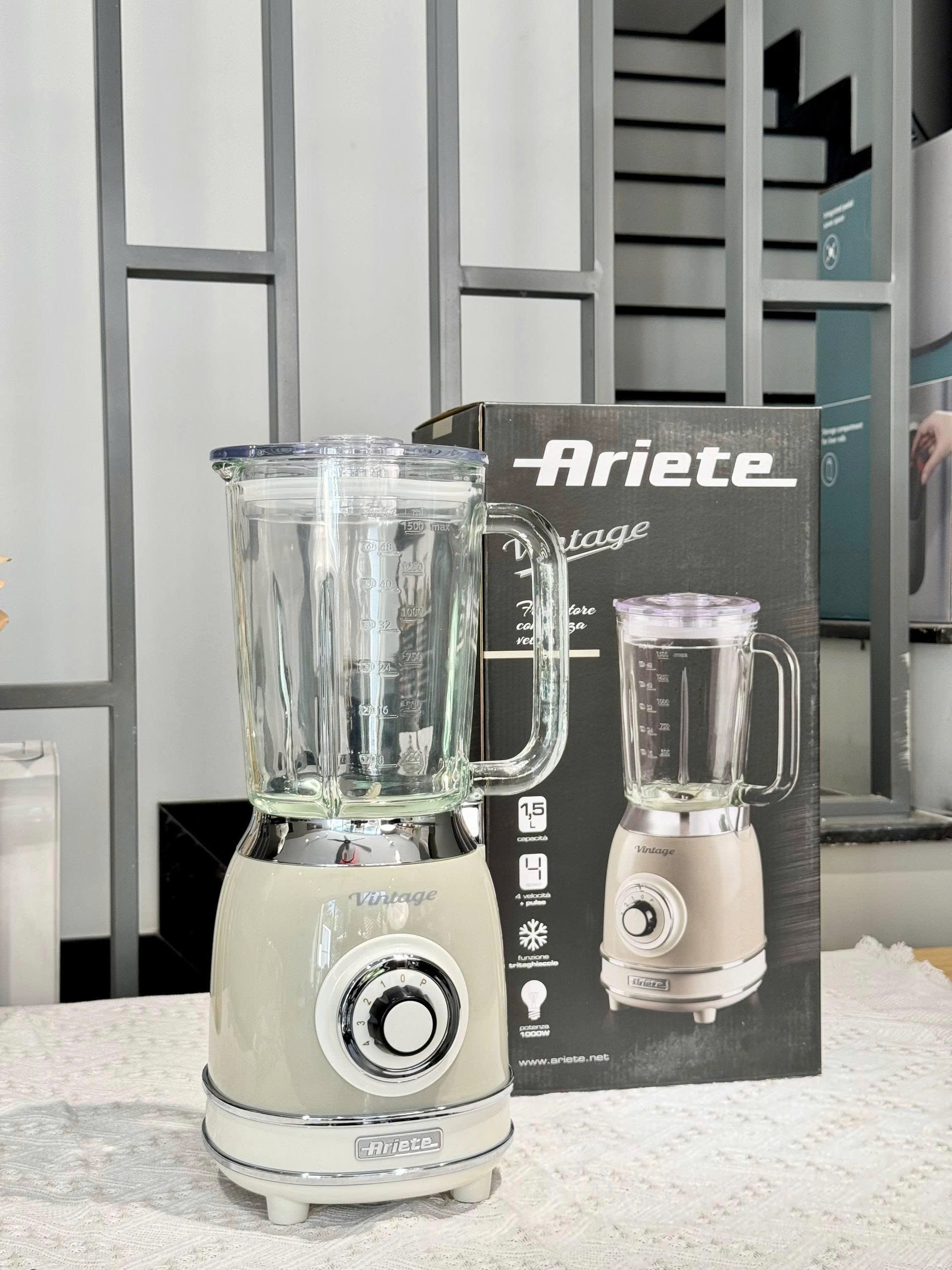 Máy xay sinh tố Ariete Vintage 00C058303AR0 - góc nhìn 2