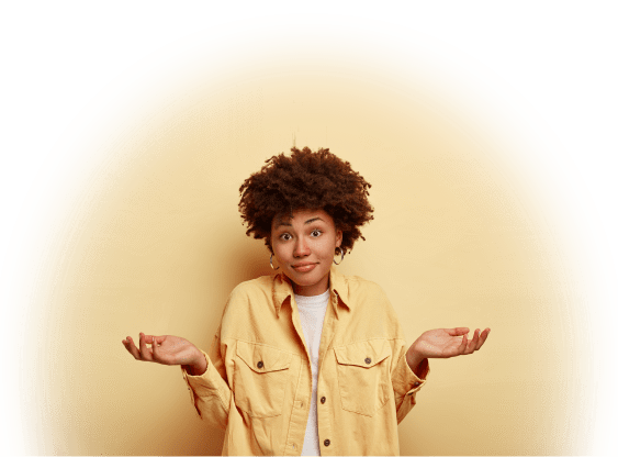 Un homme commande un diagnostic immobilier sur son téléphone