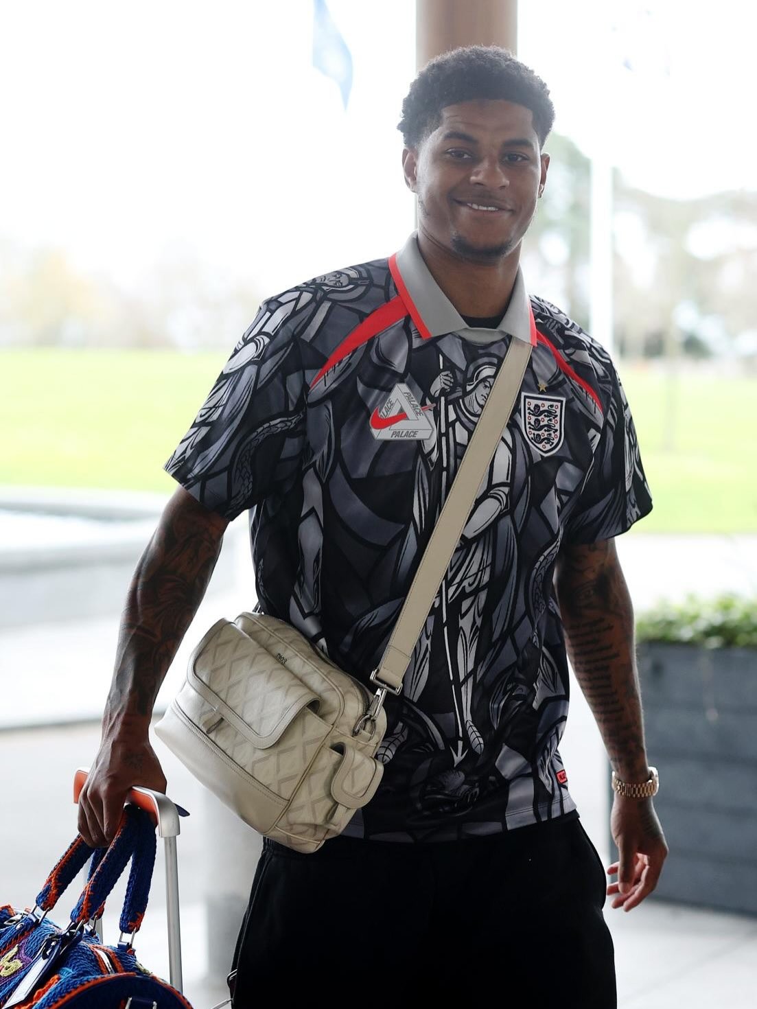 Maglia EnglandxPalace Limited Edition 2026: Stile Mondiale per i Tre Leoni