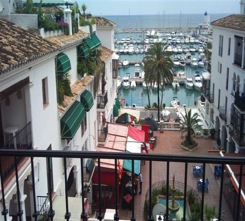 5 bedroom Apartment in La Duquesa