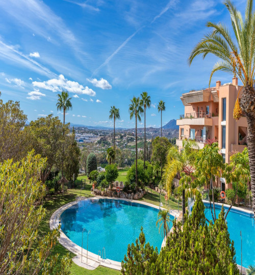 2 bedroom Apartment in Nueva Andalucía