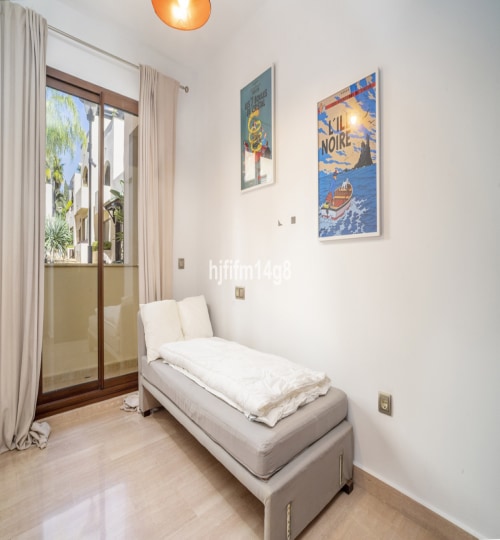 3 bedroom Apartment in Nueva Andalucía