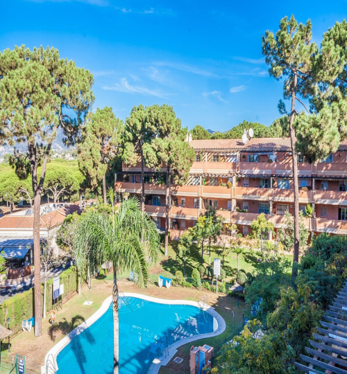 2 bedroom Apartment in Elviria